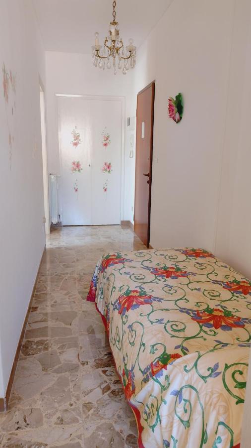 Casa Al Mare Apartment เวนติมิญา ภายนอก รูปภาพ