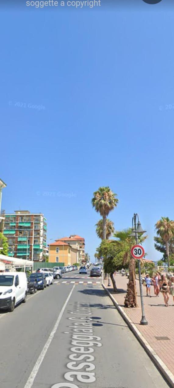 Casa Al Mare Apartment เวนติมิญา ภายนอก รูปภาพ