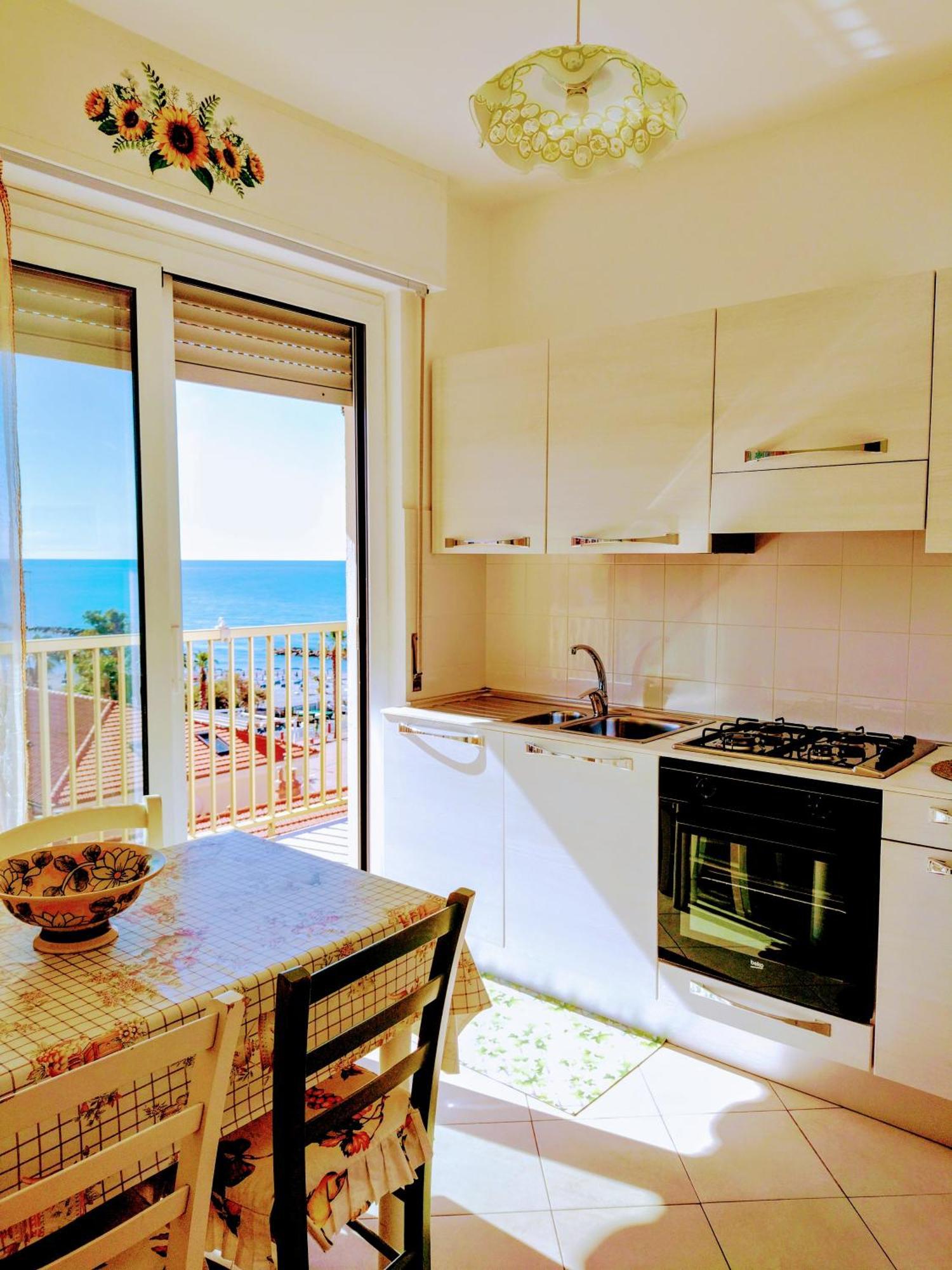 Casa Al Mare Apartment เวนติมิญา ภายนอก รูปภาพ
