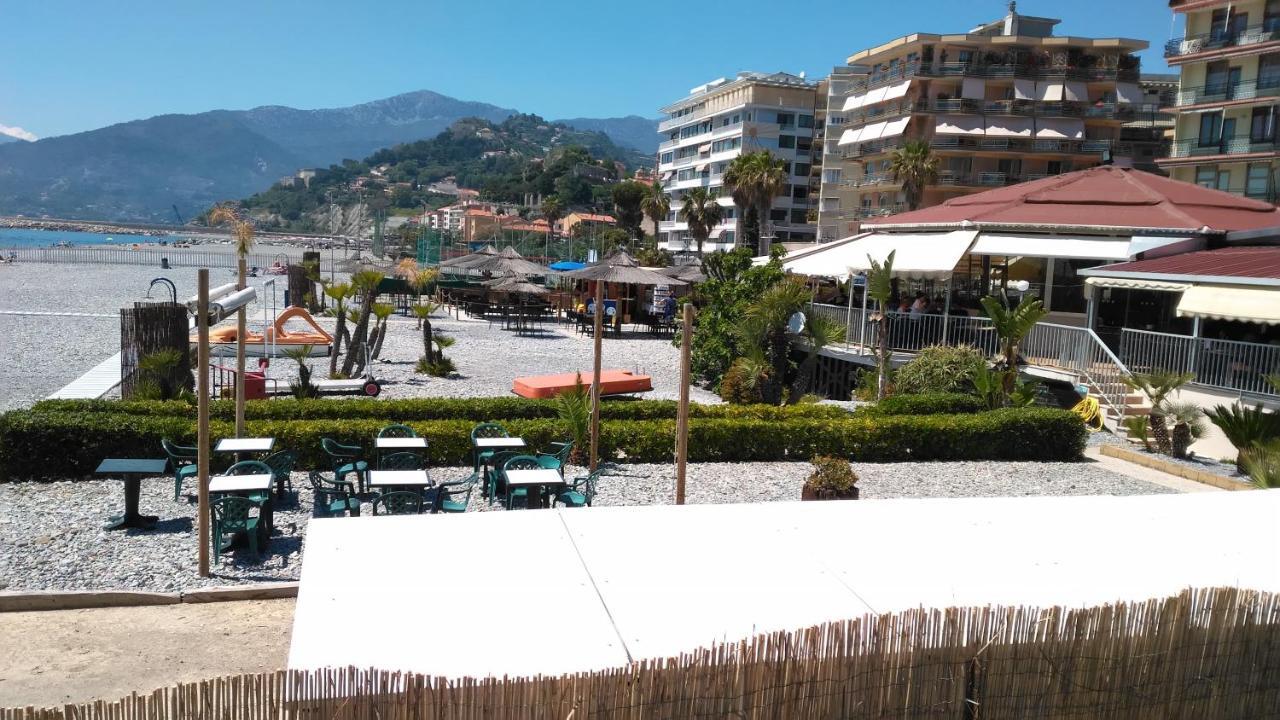 Casa Al Mare Apartment เวนติมิญา ภายนอก รูปภาพ